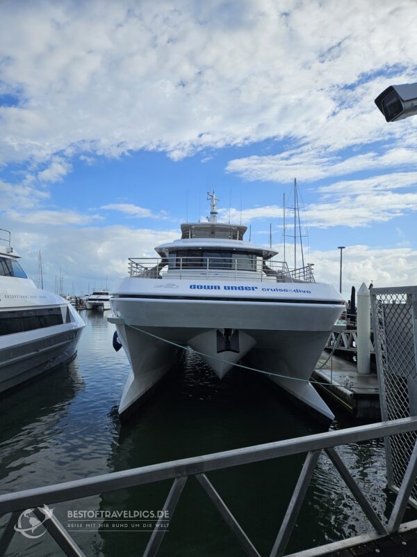 Cairns Katamaran zum Great Barrier Reef.