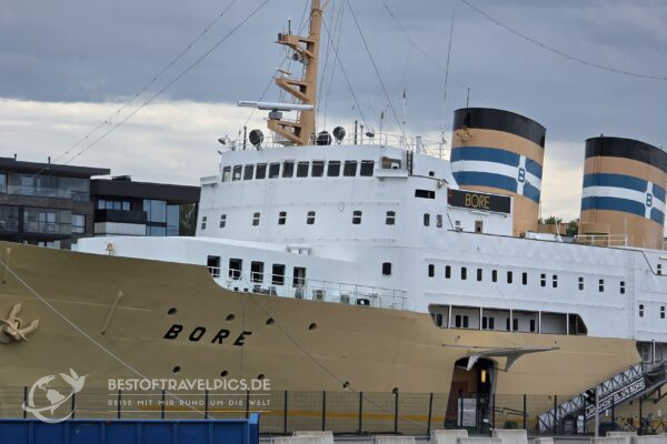 Turku - 1 - Hotelschiff